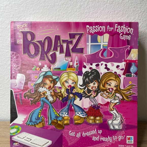 Bratz Other - Bratz Passion For Fashion Board Game 2002 Milton Bradley Vintage